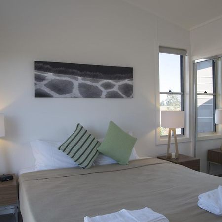 Savannah Cabins, Taronga Western Plains Zoo دوبو المظهر الخارجي الصورة
